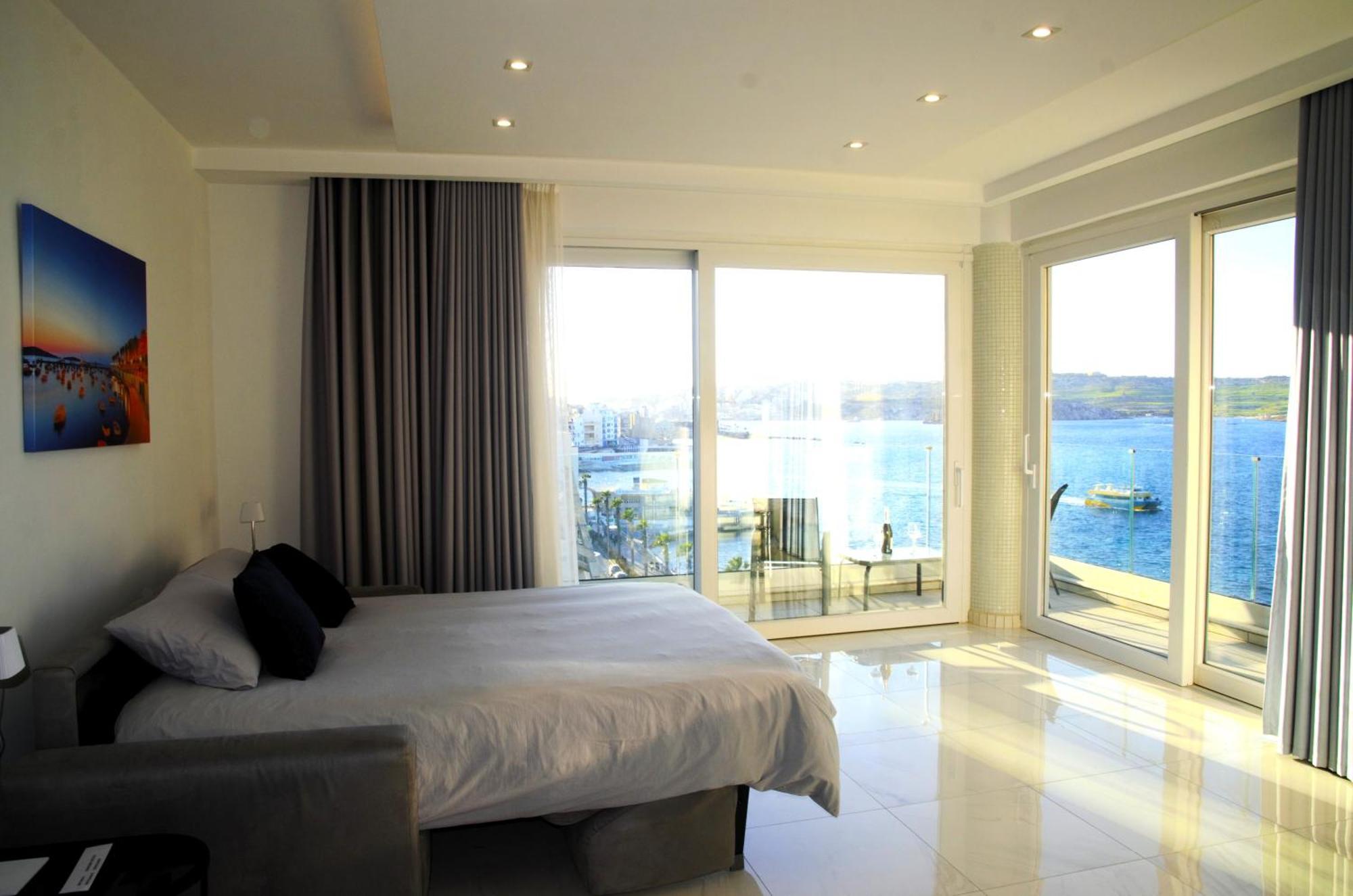 New Seafront Apartment - Spectacular Views Σεντ Πόλς Μπέι Εξωτερικό φωτογραφία