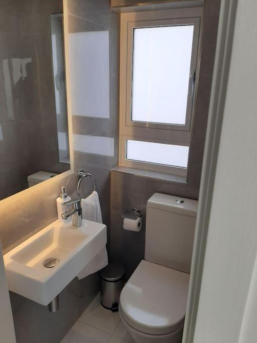 New Seafront Apartment - Spectacular Views Σεντ Πόλς Μπέι Εξωτερικό φωτογραφία