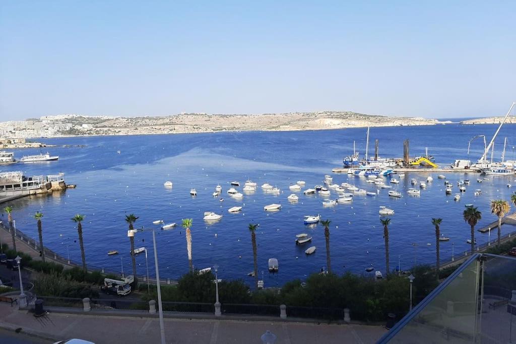 New Seafront Apartment - Spectacular Views Σεντ Πόλς Μπέι Εξωτερικό φωτογραφία