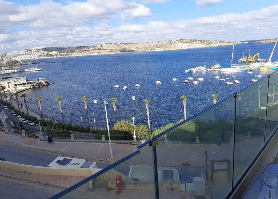 New Seafront Apartment - Spectacular Views Σεντ Πόλς Μπέι Εξωτερικό φωτογραφία