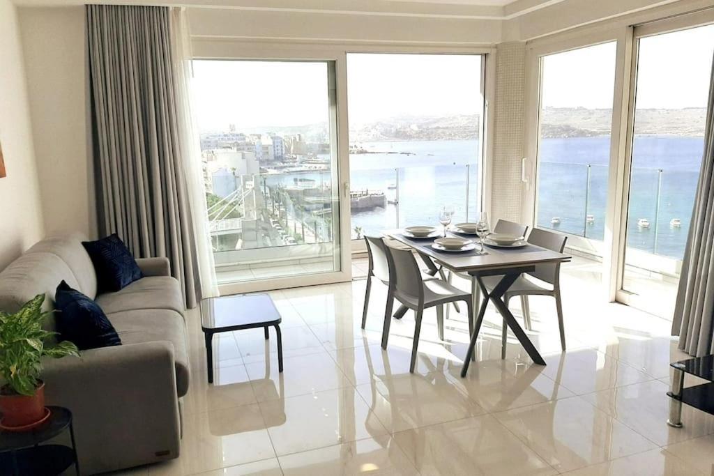 New Seafront Apartment - Spectacular Views Σεντ Πόλς Μπέι Εξωτερικό φωτογραφία